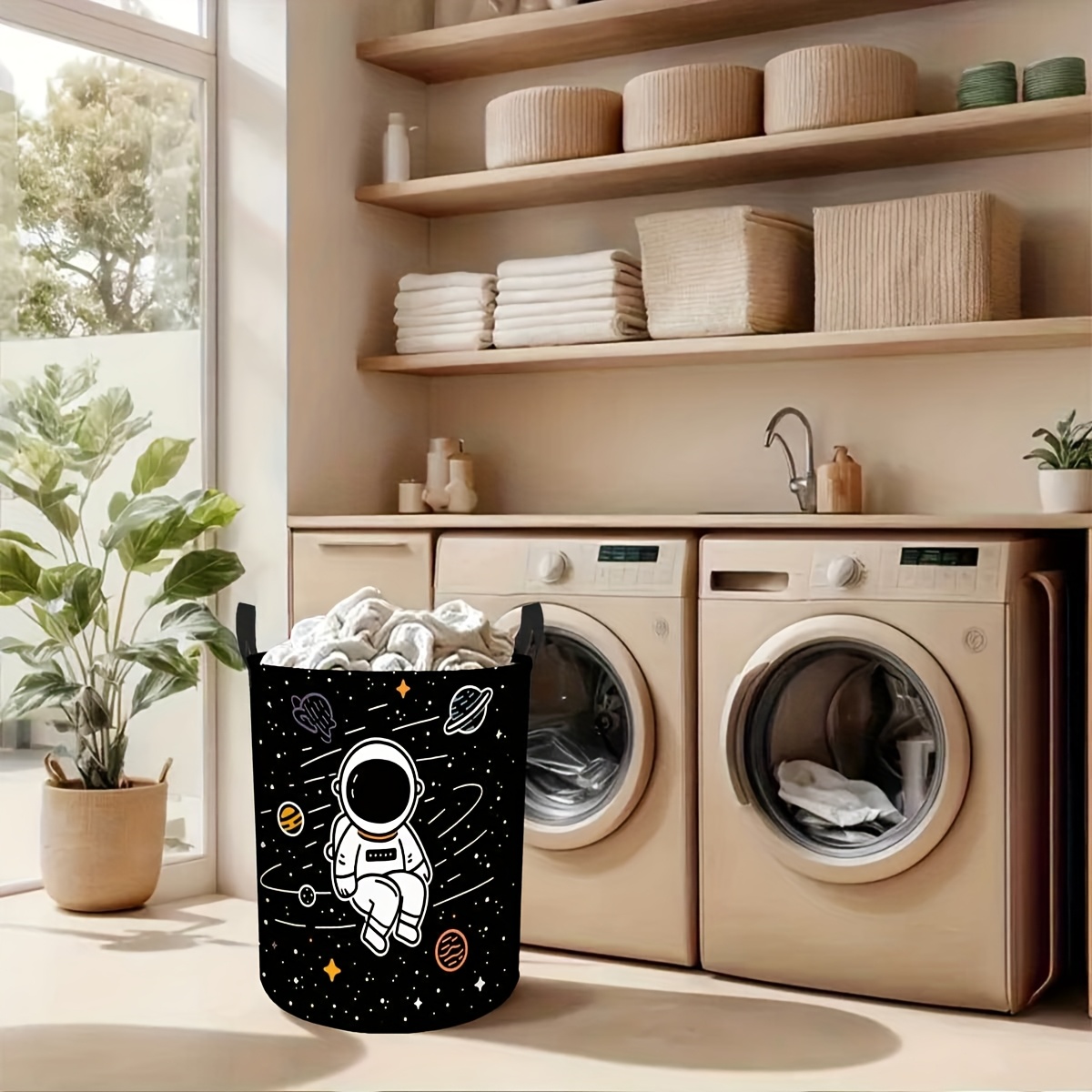 1個入り モダンな丸型ランドリーバスケット 宇宙飛行士柄 - - Home Decor Hampers のレビューと価格
